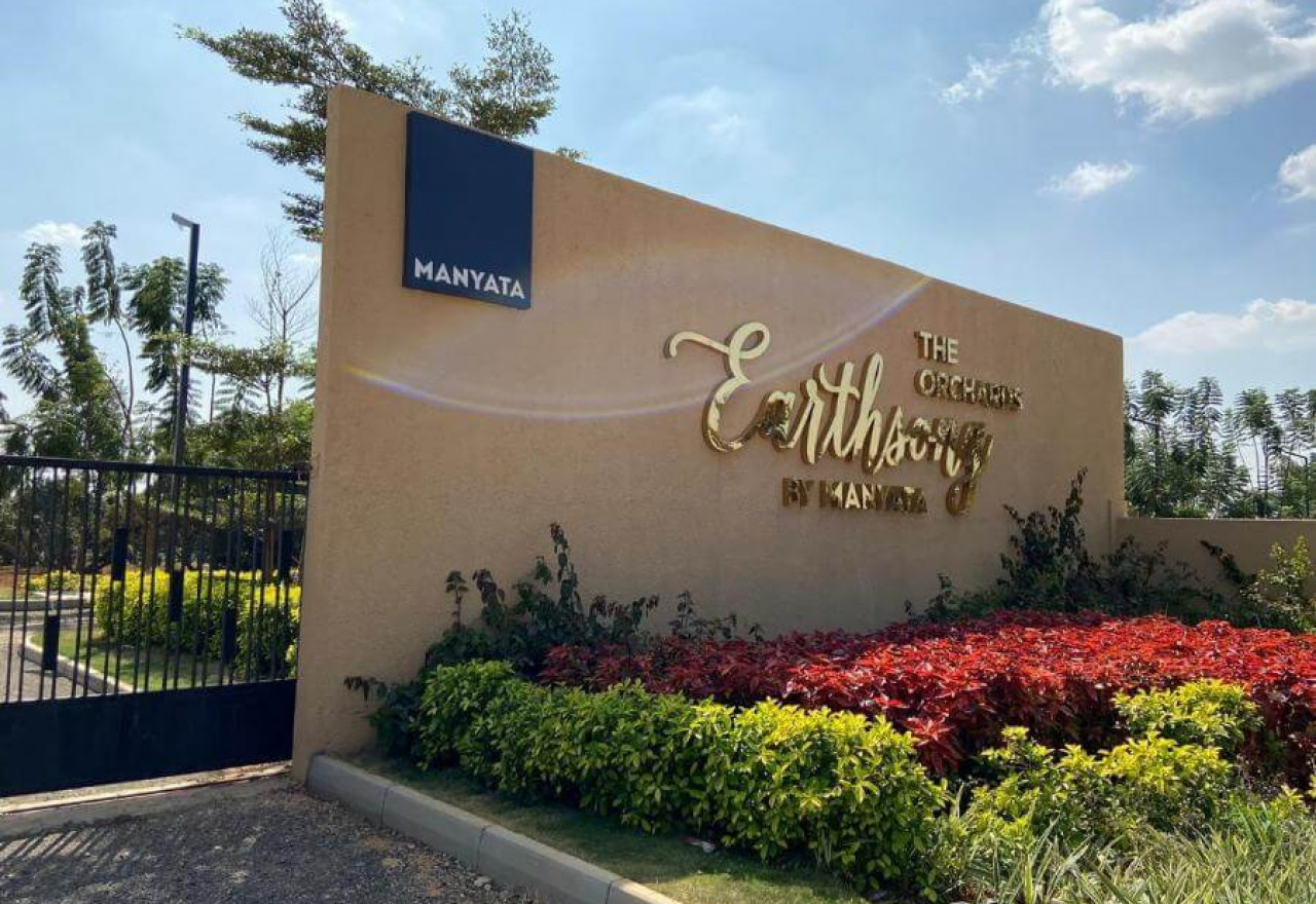 Entrance-Manyata-Earthsong-Phase-IVC road Devanahalli Bangalore