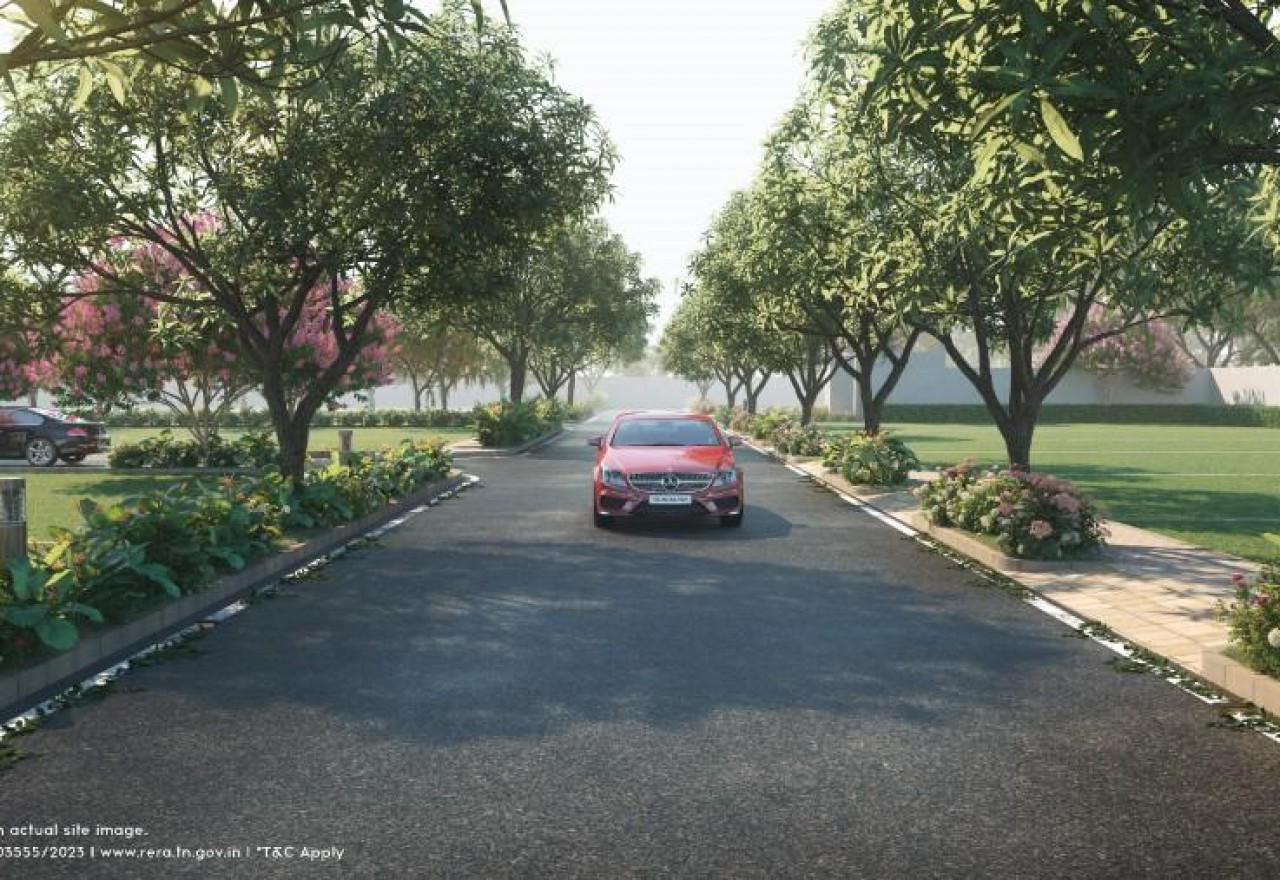 Road Side TVS-Emerald-Lake-Shore-Plots Kelambakkam Chennai